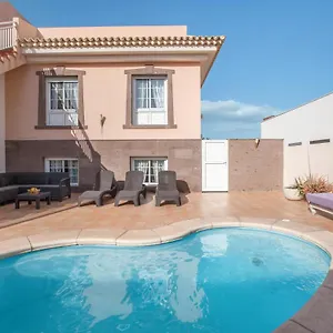 https://villa-orquidea-el-medano-tenerife.tenerifehoteles.net