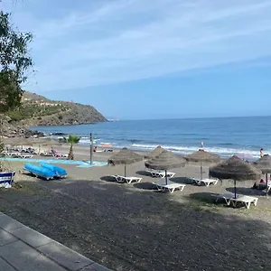 https://magnifico-apartamento-con-vistas-al-mar-1-linea.es-andalucia.com